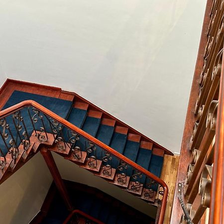 Stay In Artist'S Gallery Antwerp Exterior photo